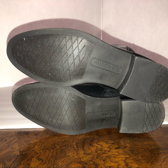 Relativity - Size 8, tall Black boots - Picture 4 of 9